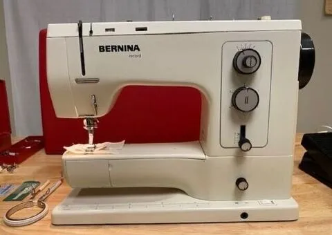 Macchina a coda BERNINA Record 830 - 2/4